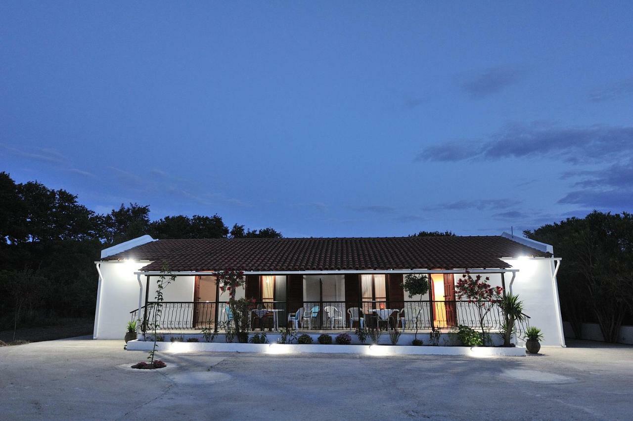 Anastazia Paradise Kolios Extérieur photo